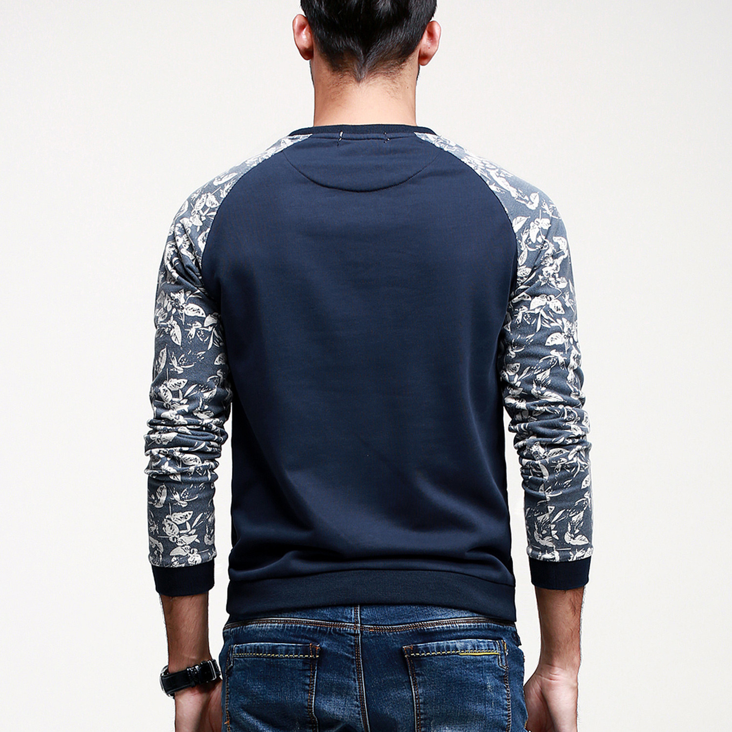 Floral Sleeve Sweater // Navy (S) - Kuegou - Touch of Modern