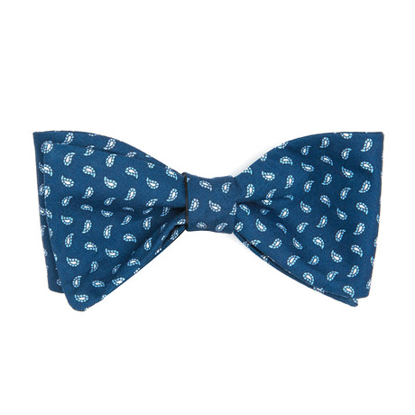 Relic Paisley Bow Tie  // Navy