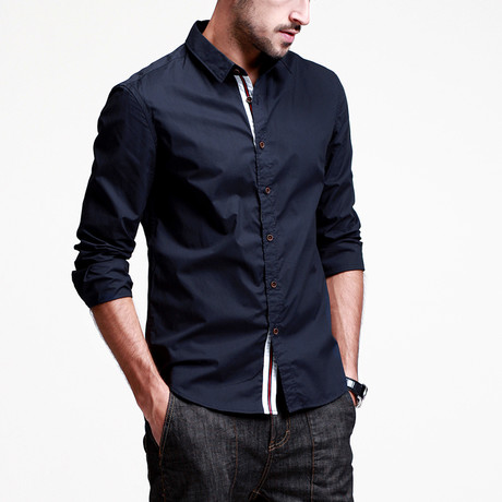 Kuegou // Smooth Button-Up // Navy (S)