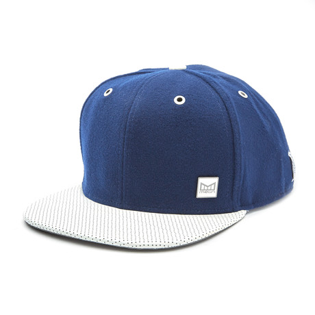 The Arrival 6-Panel Hat // Navy