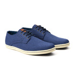 Presley Oxford // Blue (US: 9)