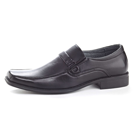 Justine Round Buckle Dress Shoe // Black (US: 7)