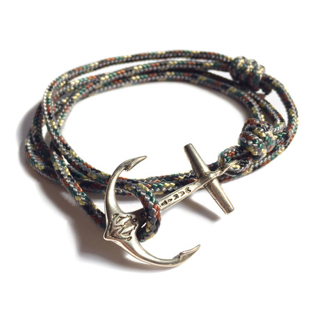 Silver Anchor Wrap // Green Camo