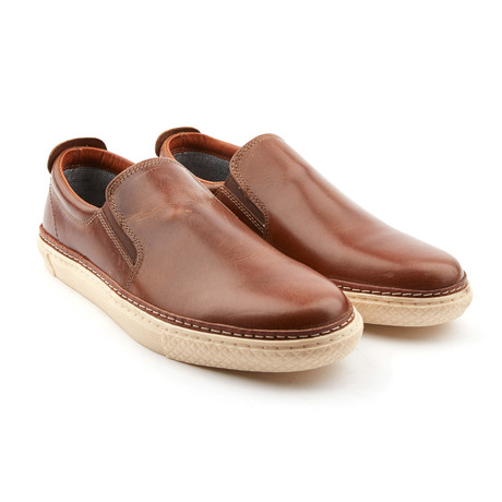 Tolan Slip-On // Chestnut (US: 8)