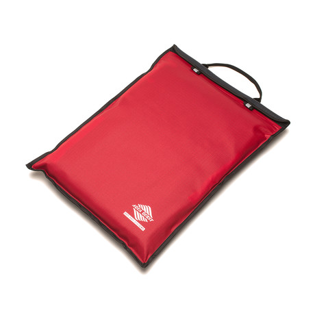 Storm Laptop Case // Red (15 Inches)