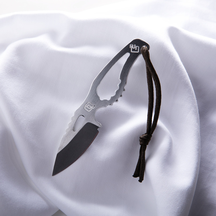 Quest Custom Knives Neck Knives Touch of Modern