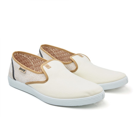 Maians // Rufino Combi // Beige (Euro: 40)