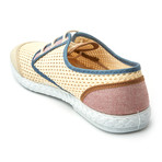 Maians // Sisto Rejilla // Beige (Euro: 41)