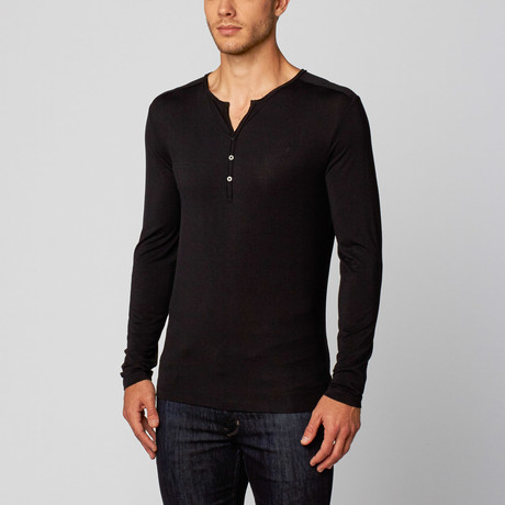 Silk & Cashmere // Fersatile Henley //  Black (S)