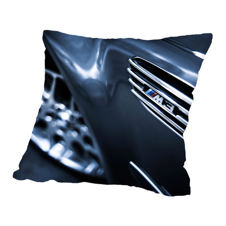 LMC 3870 // Pillow (16"L x 16"W)