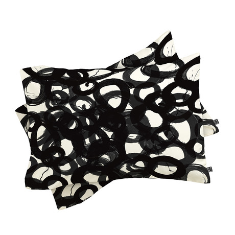 Black Circles // Pillow Case // Set of 2