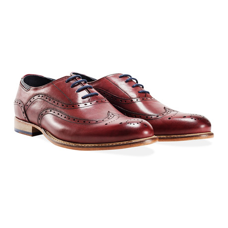 Brisbane Brogue // Bordo (UK: 6)