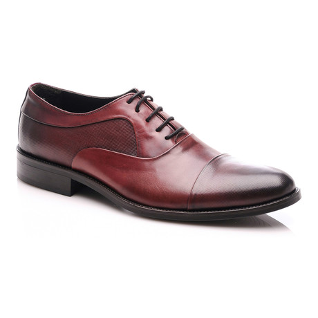 Textured Oxford // Bordeaux (Euro: 40)