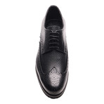 Textured Brogue // Black (Euro: 45)