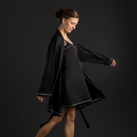 Women's Short Robe // Black (S-M)