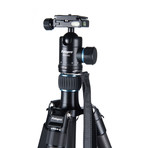 MGA-584 // Compact Professional Tripod