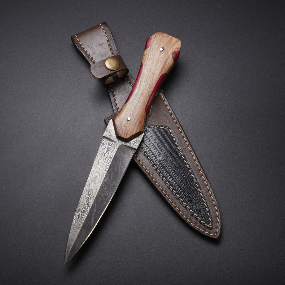 Oui Knives - Damascus Steel Knives + Blades - Touch of Modern