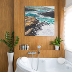 Iona II (18"W x 18"H x 0.75"D)