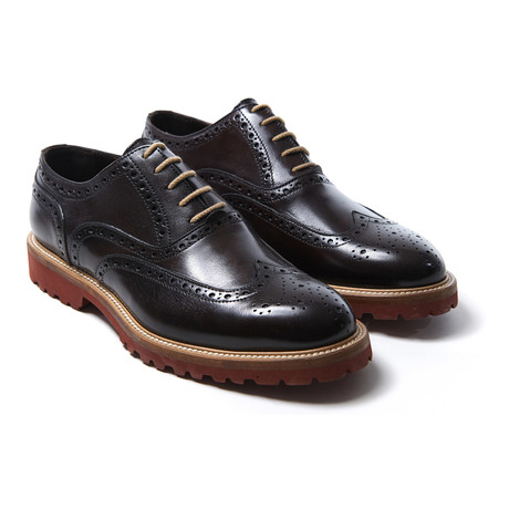 Classic Wing Cap Oxford // Dark Brown (Euro: 40)