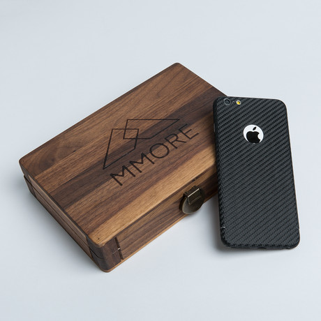 Carbon Case + Walnut Gift Box (iPhone SE)