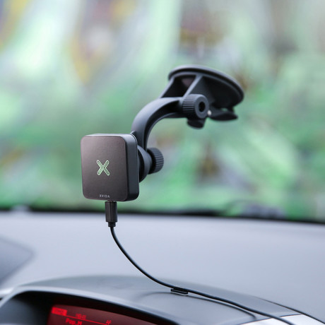 XVIDA // Wireless Car Suction Cup Charging Kit // Black (iPhone 6/6S)