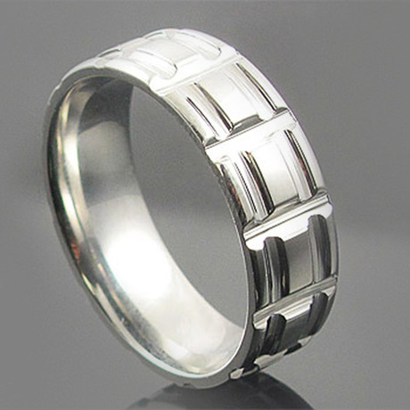 Tread Ring (Size 8)