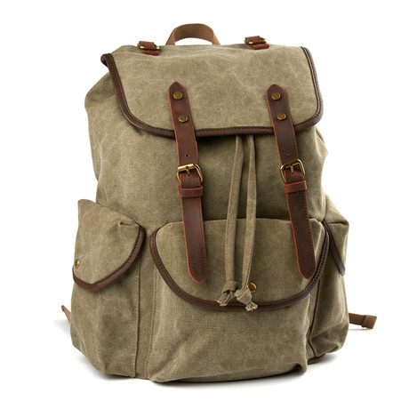 The Rucksack // Army Green