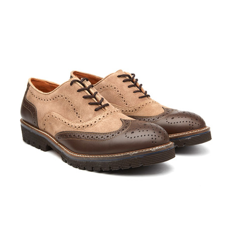 Capo Light Wing-Tip Brogue Oxfords // Camel + Brown (US: 8)