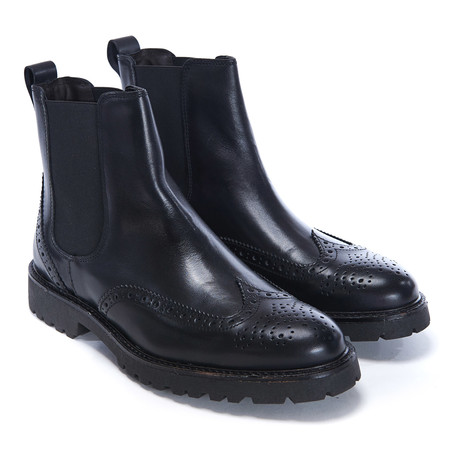 Medallion Chelsea Boot // Black (Euro: 41)