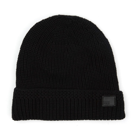 Faux Fur Lined Cable Knit Beanie // Black