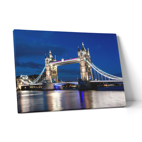 London // Tower Bridge (20"L x 30"H x 0.75"D)