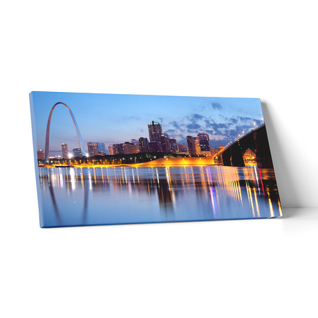 St. Louis // Skyline (16"L x 30"H x 0.75"D)