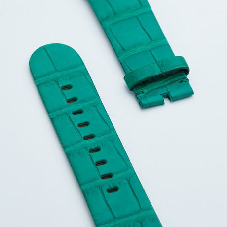 Genuine Alligator Apple Watch Strap // Emerald Green // 42mm (Black Hardware // 38mm Case)