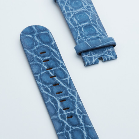 Genuine Alligator Apple Watch Strap // Blue Denim Matte // 42mm (White Hardware // 38mm Case Dia.)