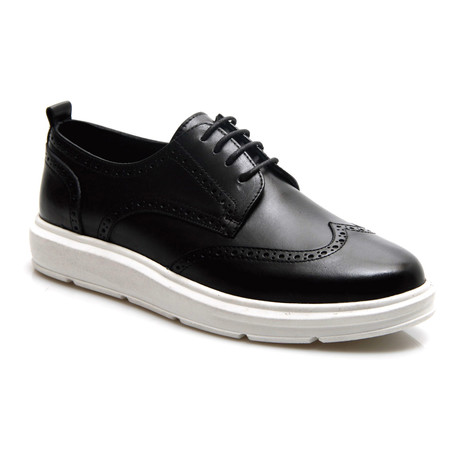 Isotti  // Jayden Sneaker // Black (Euro: 40)