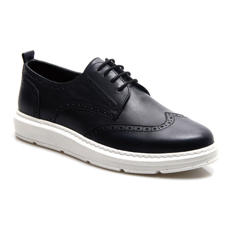 Jack Sneaker // Dark Blue (Euro: 40)