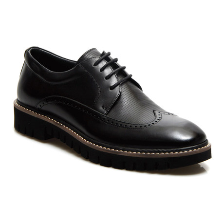 Isotti // Landon Derby // Black (Euro: 40)