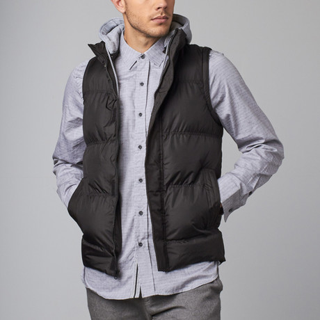 Smash Trends // Outerwear Zip Vest // Black (S)