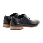 Wiswell Madallion Oxford // Charcoal (Euro: 44)