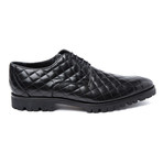 Marcus Walker // Michael Quilted Oxford // Black (US: 14)