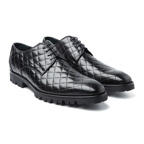 Marcus Walker // Michael Quilted Oxford // Black (US: 14)