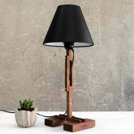 Plat I // Black Shade (Walnut)