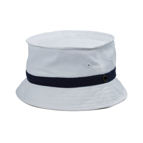 Bucket Hat // White