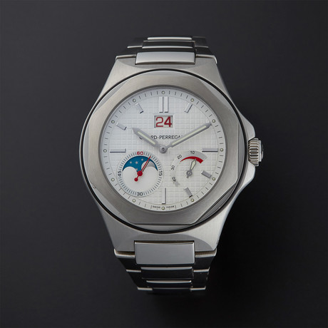 Girard Perregaux Laureato Evo 3 Large Date Moonphase Automatic // 80185 // Store Display