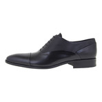Two-Tone Textured Oxford // Black (Euro: 42)