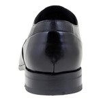 Two-Tone Textured Oxford // Black (Euro: 42)