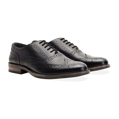 Albert Brogue // Black (UK: 7)