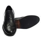 L'Aquila Wingtip Oxford // Nero (Euro: 40)