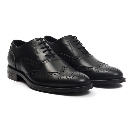 L'Aquila Wingtip Oxford // Nero (Euro: 39)