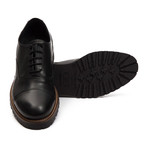 Valamala Plain Toe Cap Brogue // Nero (Euro: 39)